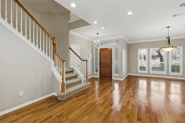 $875,000 | 5813 Miramonte Drive, Austin, TX 78759