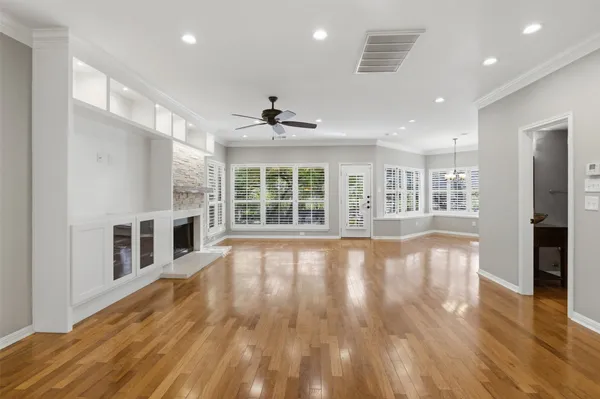 $875,000 | 5813 Miramonte Drive, Austin, TX 78759