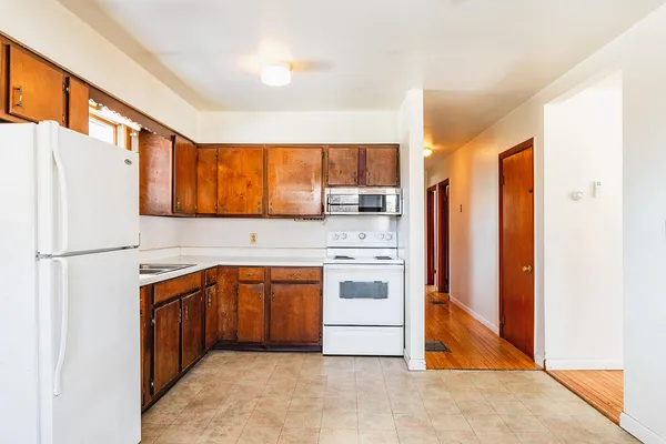 $275,000 | 117 Beechwood Street, Thomaston, ME 04861