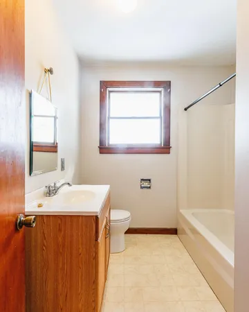 $275,000 | 117 Beechwood Street, Thomaston, ME 04861