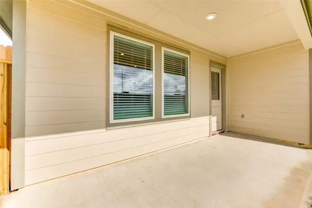 $1,975 | 30507 Carter Cove, Fulshear, TX 77423