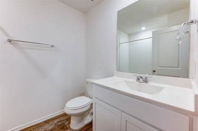 $1,975 | 30507 Carter Cove, Fulshear, TX 77423