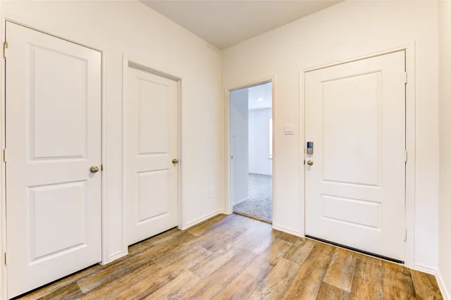 $1,975 | 30507 Carter Cove, Fulshear, TX 77423