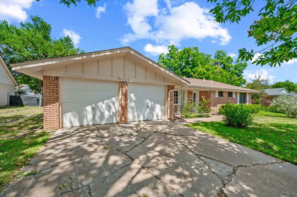 6920 Valhalla Road Fort Worth, TX 76116 - Photo 3 of 27