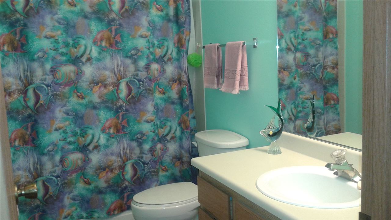 917 South Calvin Road Spokane Valley, WA 99037 - Photo 4 of 9