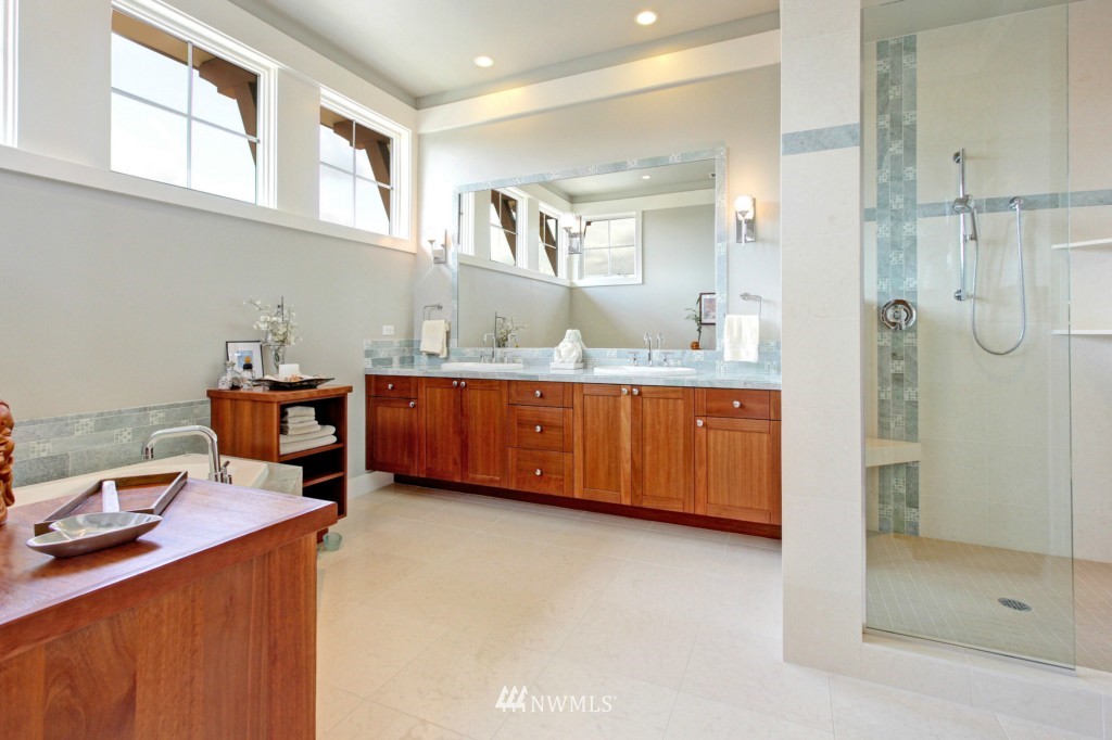 1006 North 42nd Place Renton, WA 98056 - Photo 12 of 25