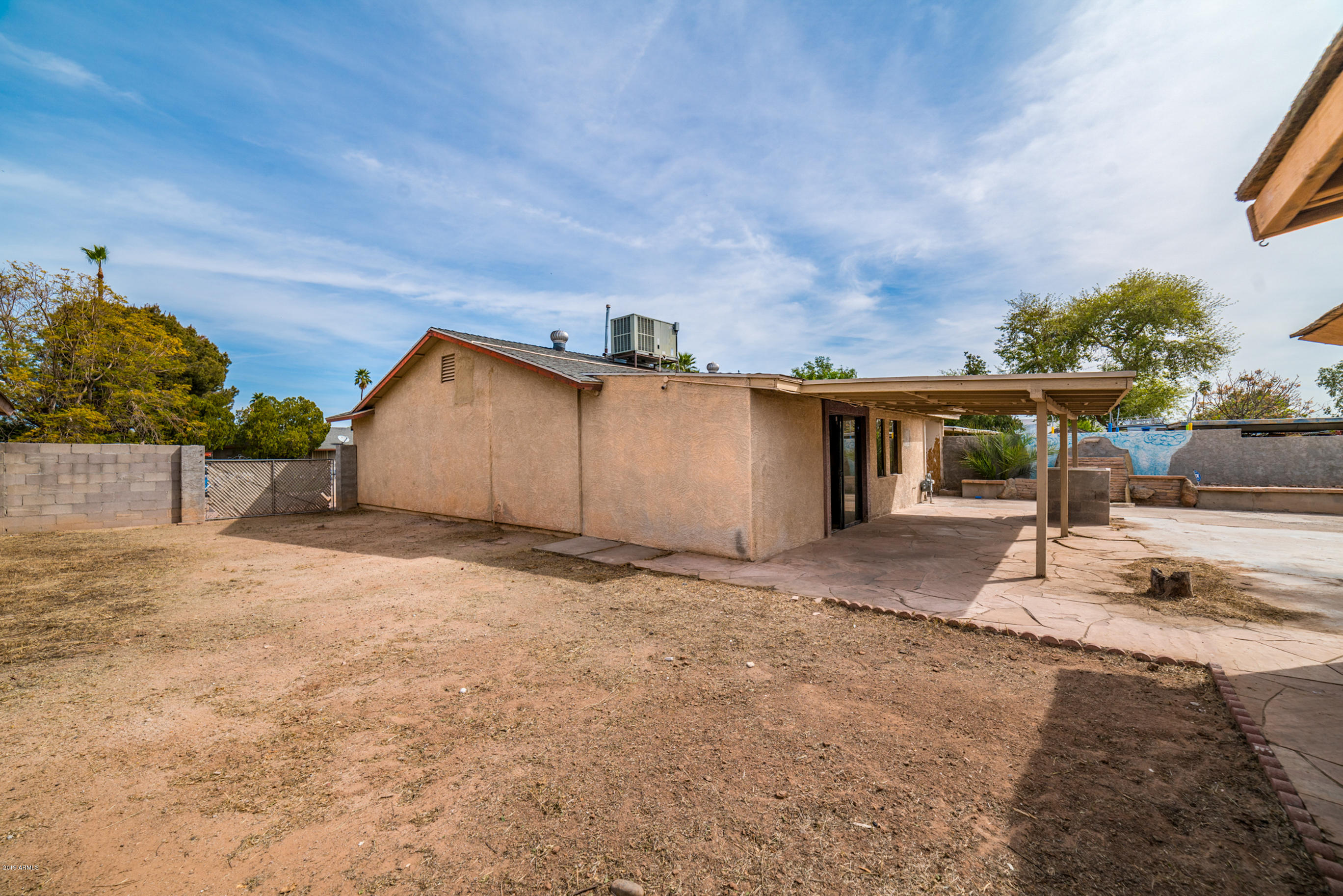 4635 East Wayland Road Phoenix, AZ 85040 - Photo 28 of 30 Side Yard