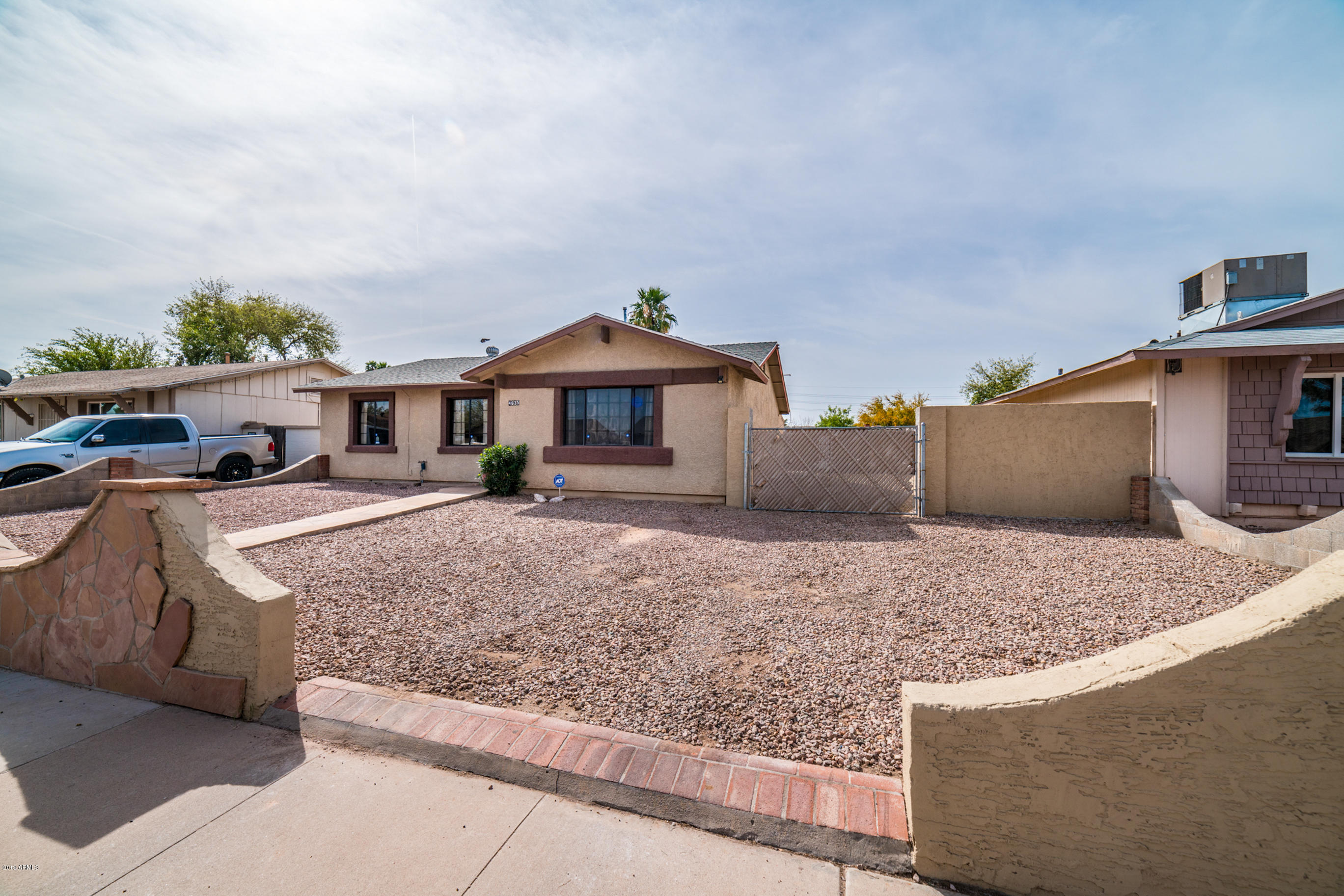 Front Elevation & Side Yard