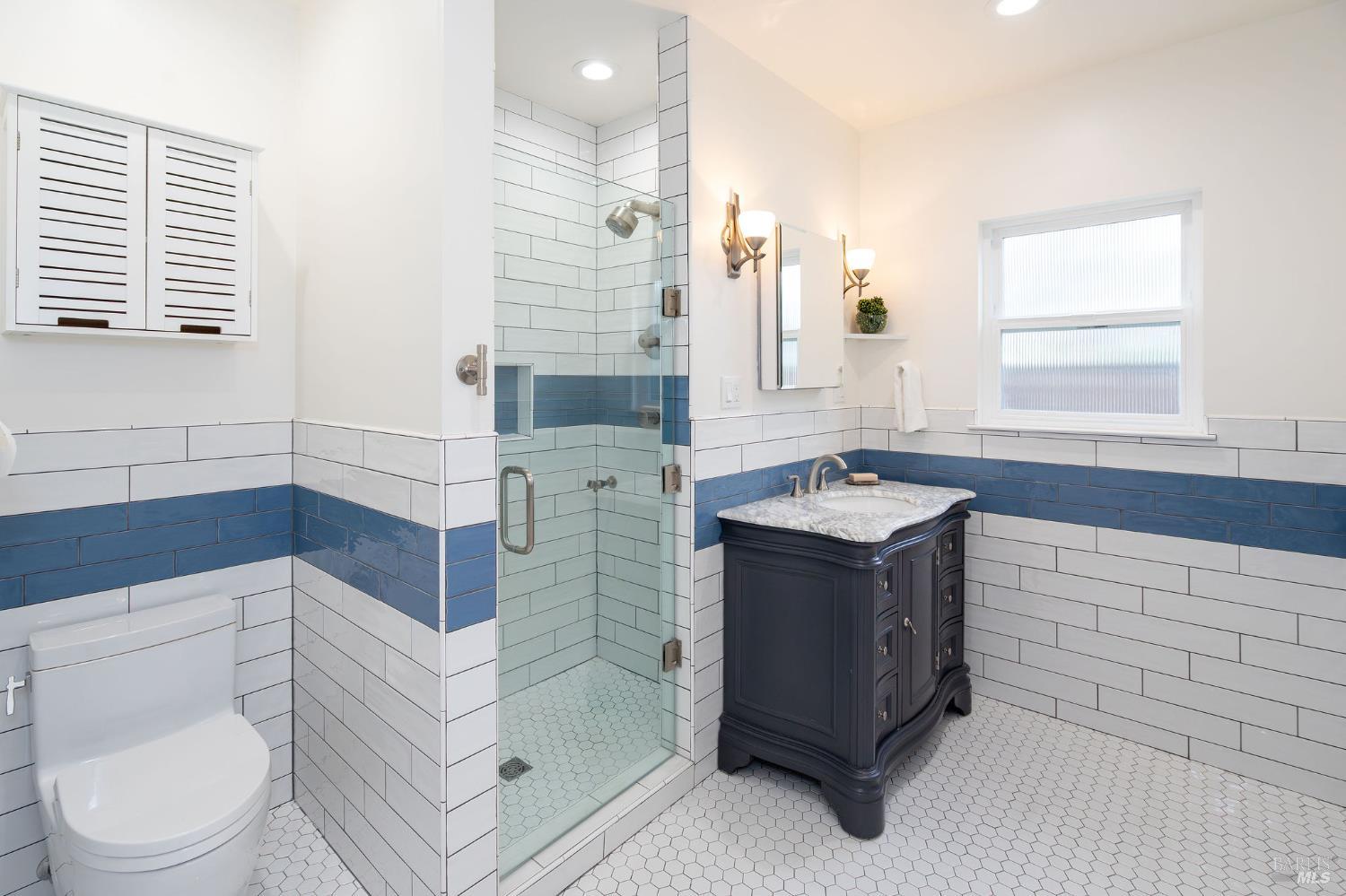 1803 Humboldt Street Santa Rosa, CA 95404 - Photo 36 of 60 Primary Bedroom Bathroom