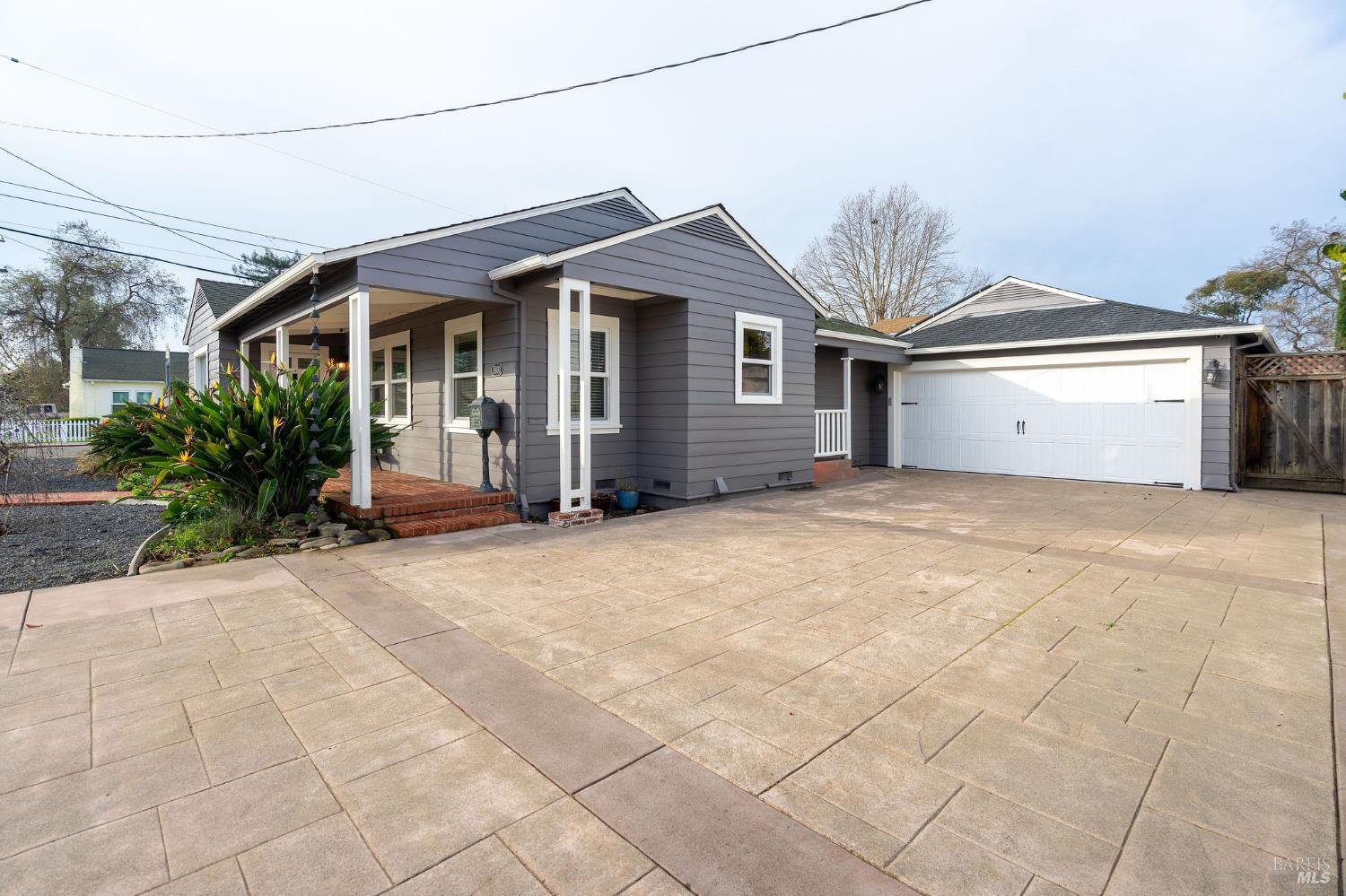 1803 Humboldt Street Santa Rosa, CA 95404 - Photo 5 of 60