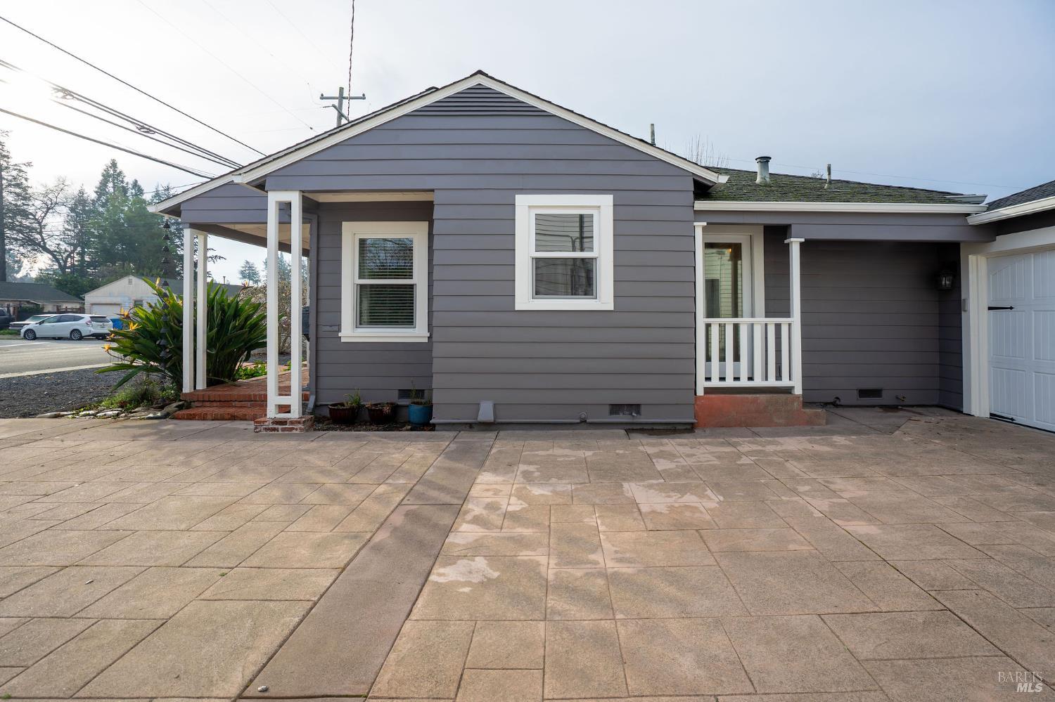 1803 Humboldt Street Santa Rosa, CA 95404 - Photo 6 of 60