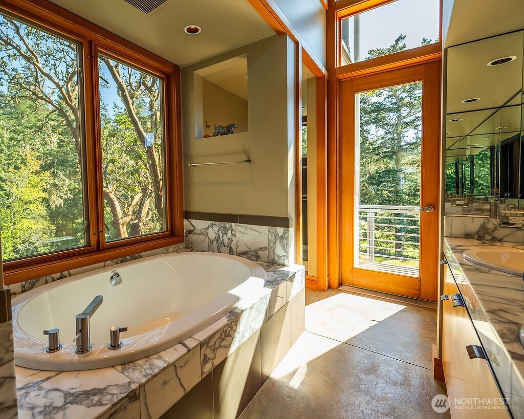 89 Flint Road Lopez Island, WA 98261 - Photo 14 of 40