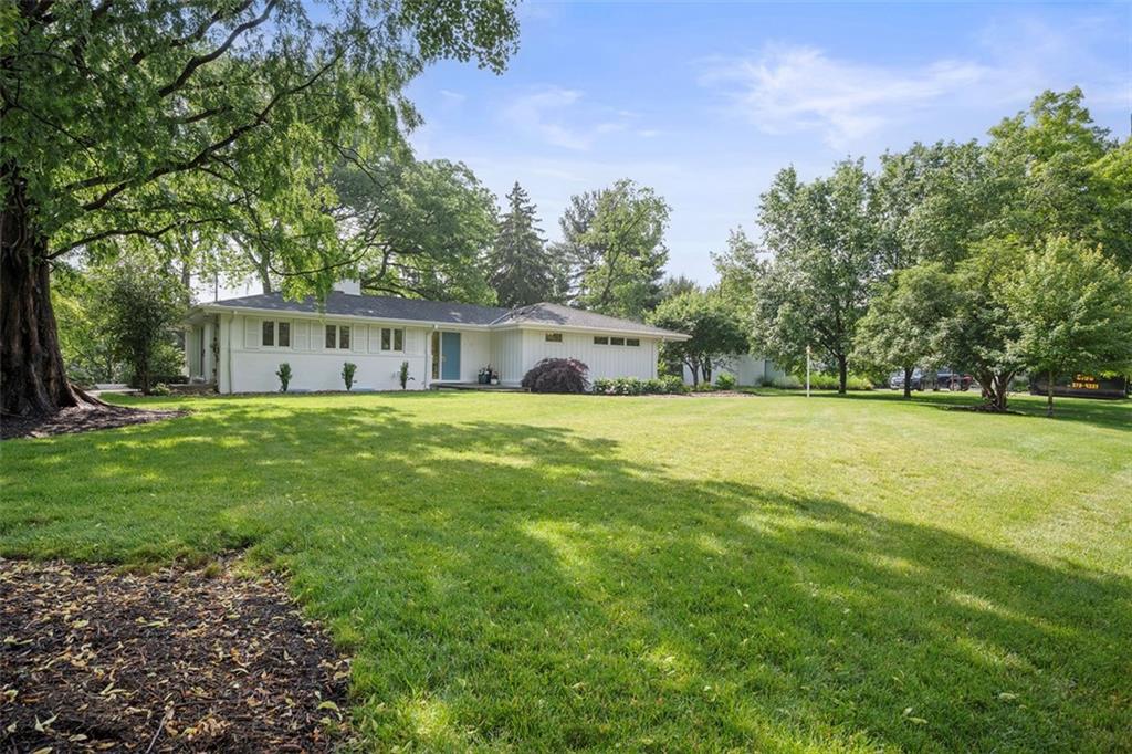 10 Old Farm Road Carnegie, PA 15106 - Photo 3 of 50 Gallery Image 3