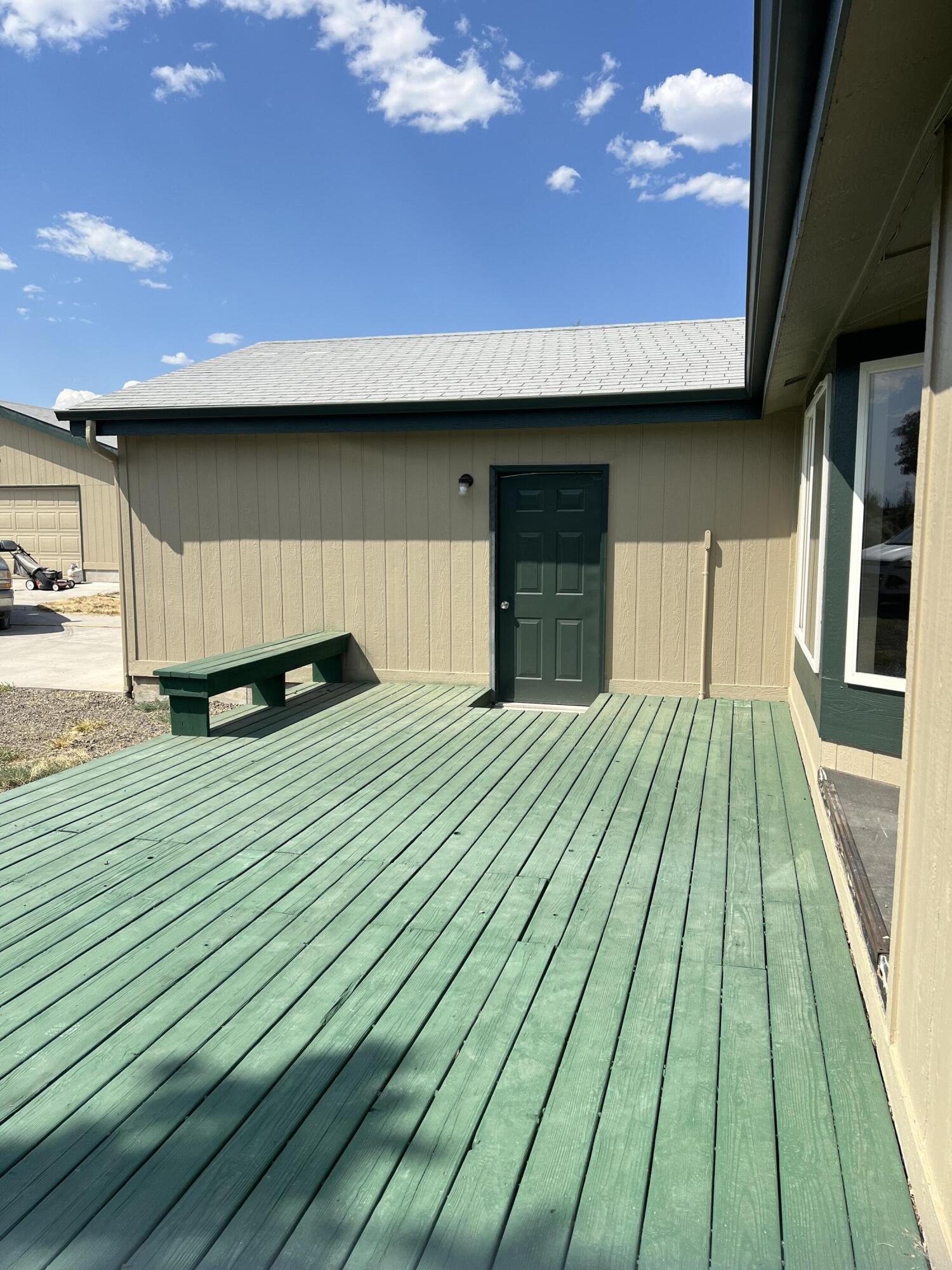 16061 Twin Lakes Road Powell Butte, OR 97753 - Photo 4 of 39 68C09F37-3829-4A9E-BA1E-2C93D624B32E