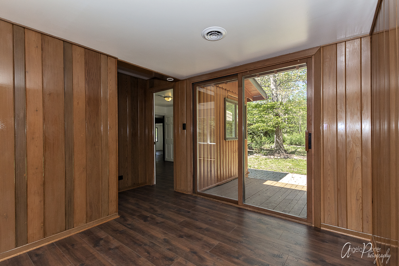 5014 Sunnyside Road Woodstock, IL 60098 - Photo 7 of 32