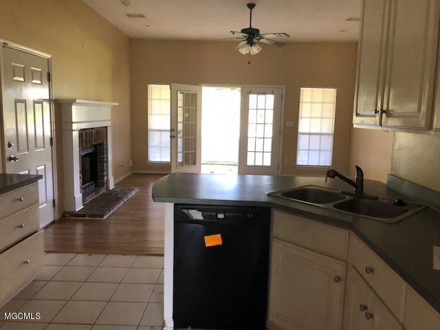 7948 Martin Bluff Road, Unit 1 Gautier, MS 39553 - Photo 11 of 21 IMG_1302