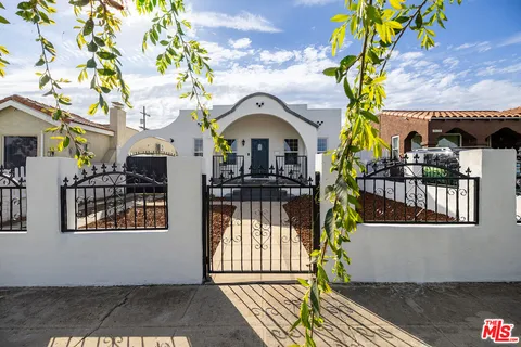 $775,000 | 1432 West 91st Street, Los Angeles, CA 90047