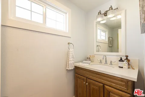 $775,000 | 1432 West 91st Street, Los Angeles, CA 90047