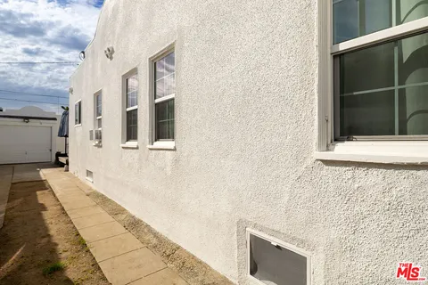 $775,000 | 1432 West 91st Street, Los Angeles, CA 90047