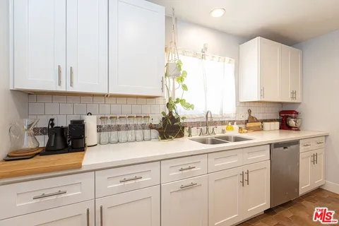 $775,000 | 1432 West 91st Street, Los Angeles, CA 90047