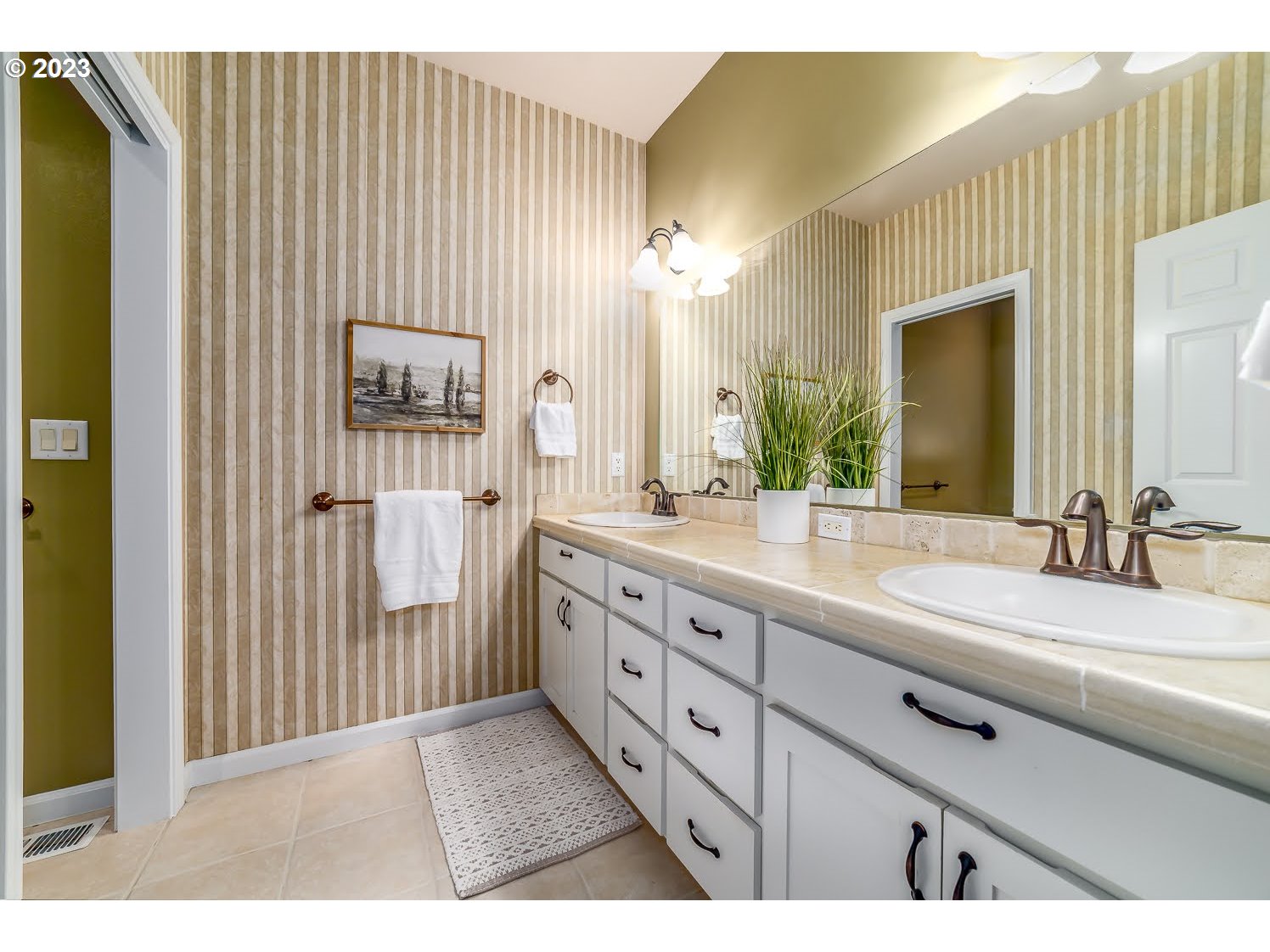 1221 Delrose Drive Springfield, OR 97477 - Photo 28 of 36 Gallery Image 28
