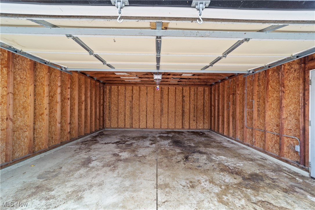 1802 Spring Road Cleveland, OH 44109 - Photo 36 of 40 View of garage
