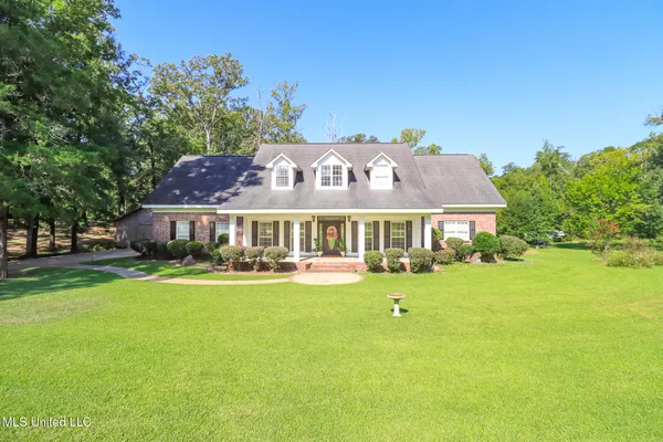 $525,000 | 2230 Wildwood Drive, Florence, MS 39073