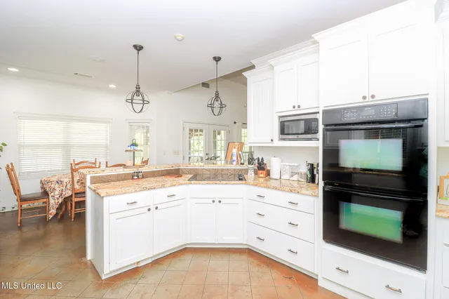 $525,000 | 2230 Wildwood Drive, Florence, MS 39073