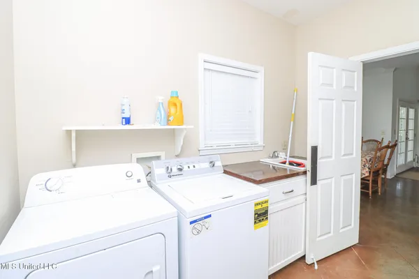 $525,000 | 2230 Wildwood Drive, Florence, MS 39073