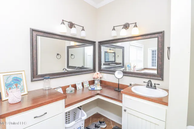 $525,000 | 2230 Wildwood Drive, Florence, MS 39073