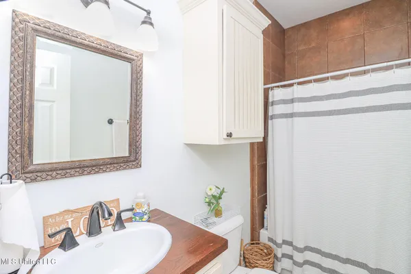 $525,000 | 2230 Wildwood Drive, Florence, MS 39073