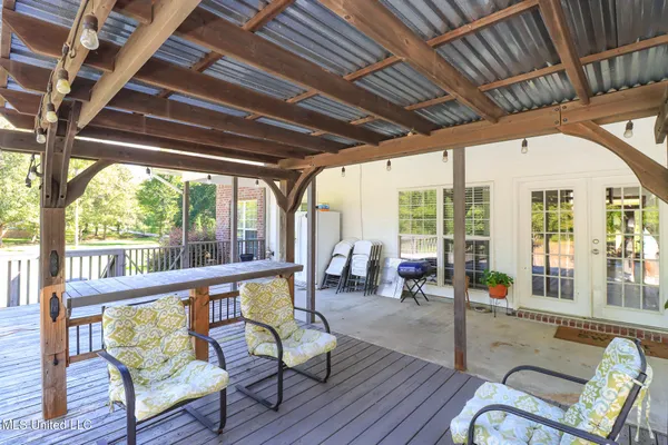 $525,000 | 2230 Wildwood Drive, Florence, MS 39073