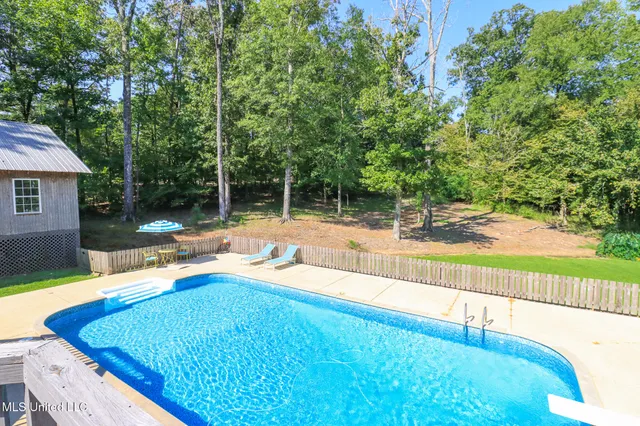 $525,000 | 2230 Wildwood Drive, Florence, MS 39073