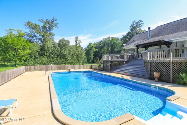 $525,000 | 2230 Wildwood Drive, Florence, MS 39073