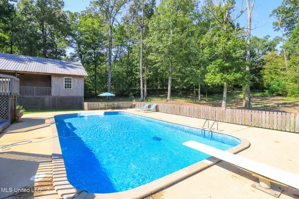 $525,000 | 2230 Wildwood Drive, Florence, MS 39073