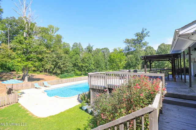 $525,000 | 2230 Wildwood Drive, Florence, MS 39073