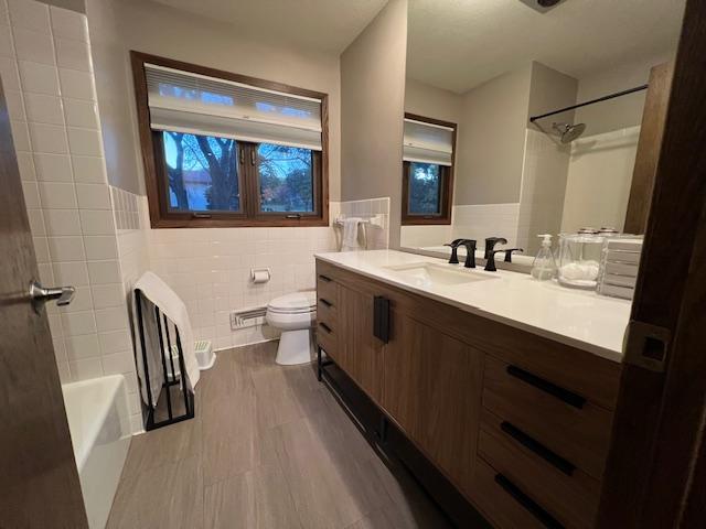 8500 Isle Avenue South Cottage Grove, MN 55016 - Photo 7 of 28
