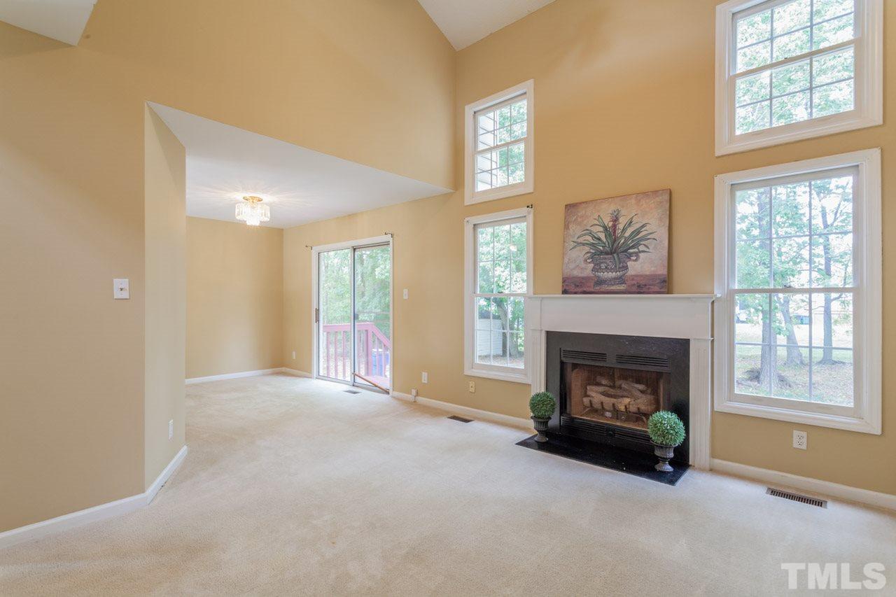 5217 Ryegrass Court Raleigh, NC 27610 - Photo 11 of 25 Gallery Image 11