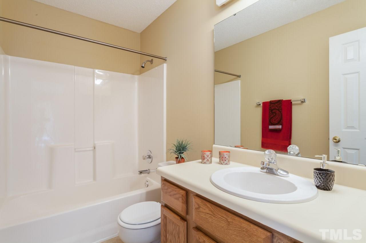 5217 Ryegrass Court Raleigh, NC 27610 - Photo 21 of 25 Gallery Image 21