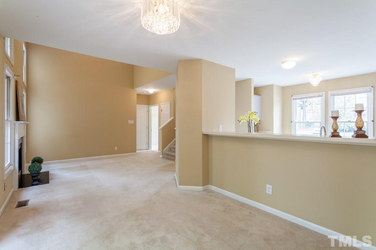 5217 Ryegrass Court Raleigh, NC 27610 - Photo 8 of 25 Gallery Image 8