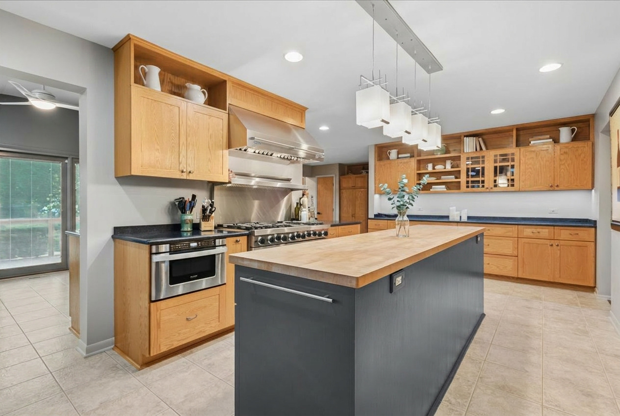 500 Parkview Place Burr Ridge, IL 60527 - Photo 8 of 32
