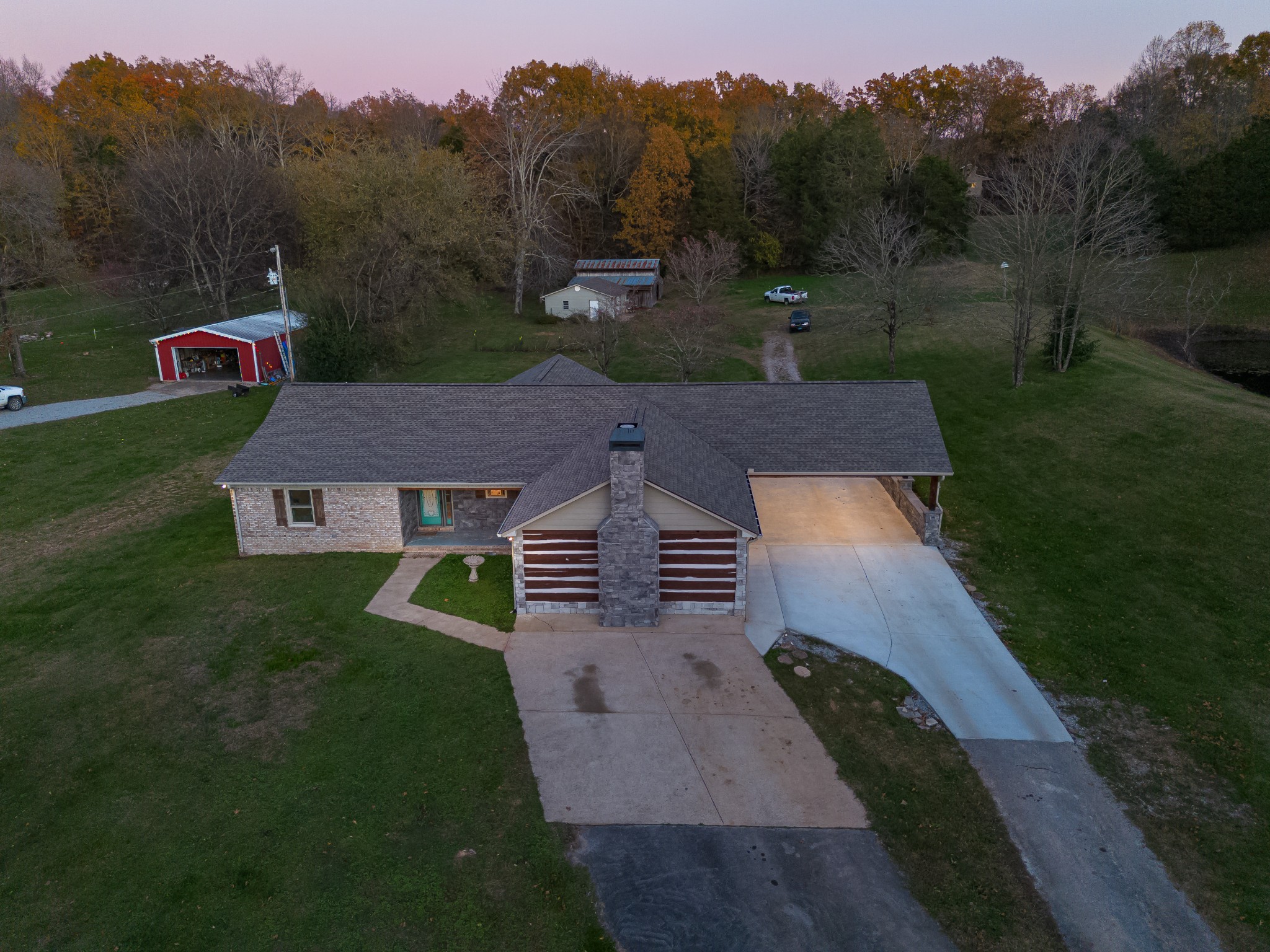 2115 Rock Springs Road Columbia, TN 38401 - Photo 8 of 44 a view of a house with a yard