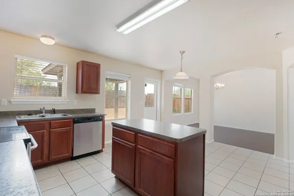 $1,775 | 4746 Gambels Quail, Converse, TX 78109