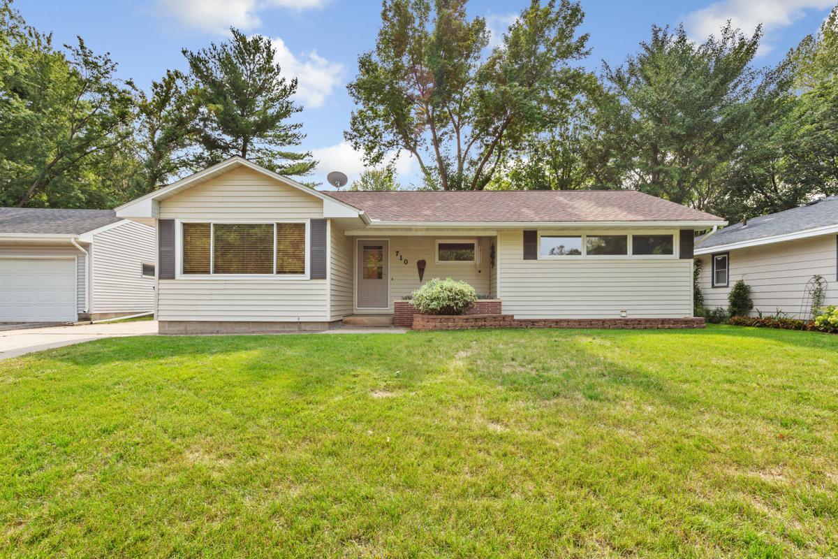 710 Upper Johnson Circle St. Peter, MN 56082 - Photo 1 of 34