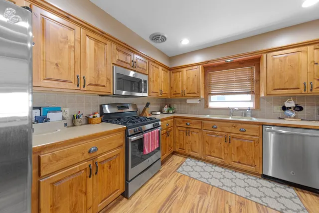 $289,000 | 710 Upper Johnson Circle, St. Peter, MN 56082