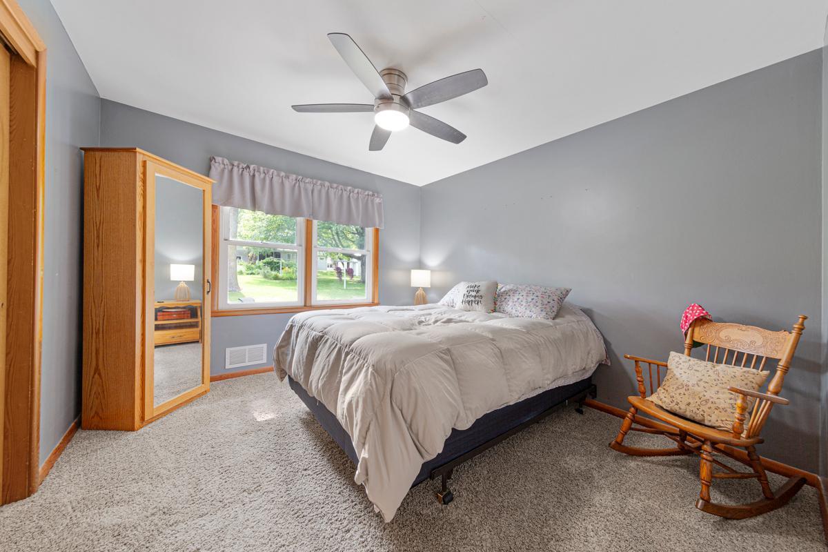 710 Upper Johnson Circle St. Peter, MN 56082 - Photo 23 of 34