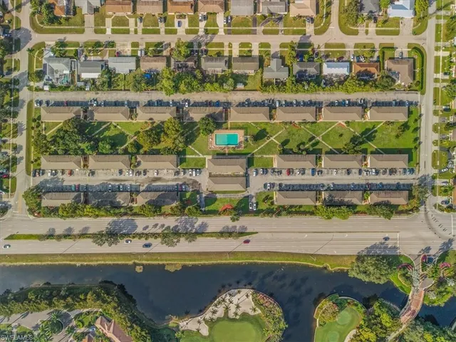 $195,000 | 3325 Airport Road, Unit U4, Naples, FL 34105