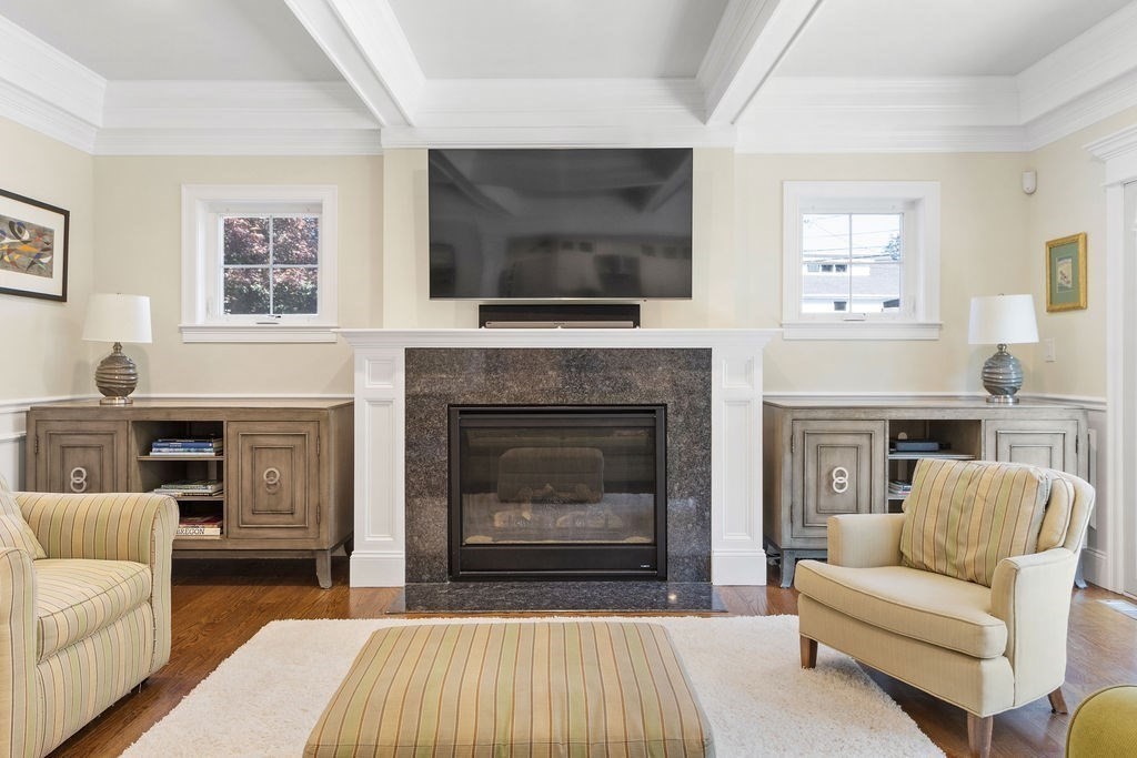 6 Pinewood Road Needham, MA 02492 - Photo 5 of 36