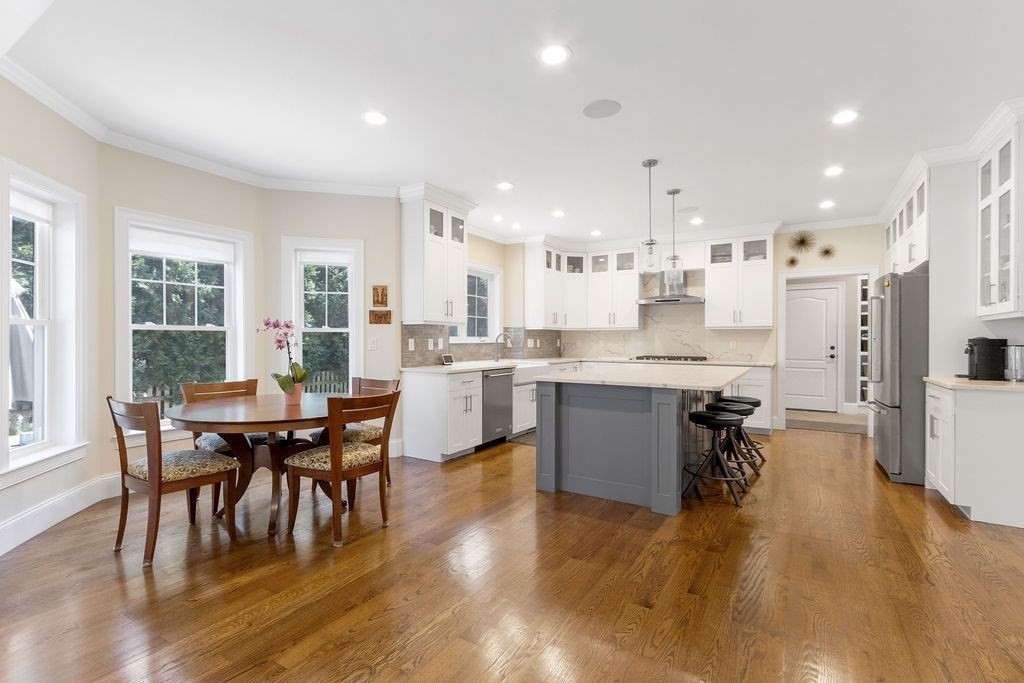 6 Pinewood Road Needham, MA 02492 - Photo 6 of 36