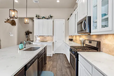 $599,000 | 114 Pilazzo Street, Montgomery, TX 77316